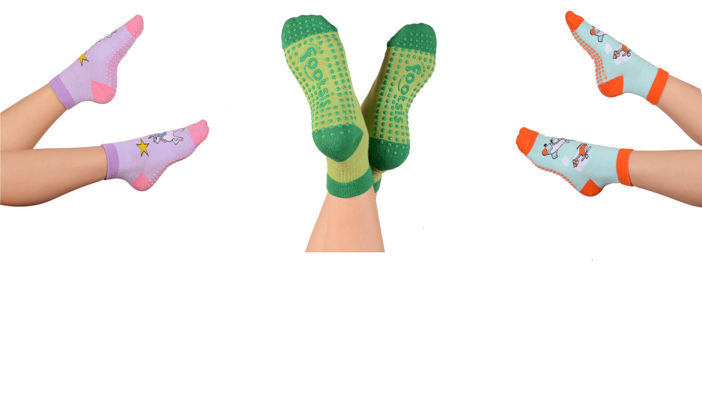 Footsis Non Slip Grip Socks for Yoga, Pilates, Barre, Home, Hospital ,Mommy  and Me classes Dinosaur